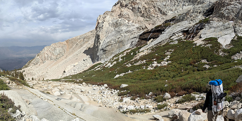 descent at mid-mountain