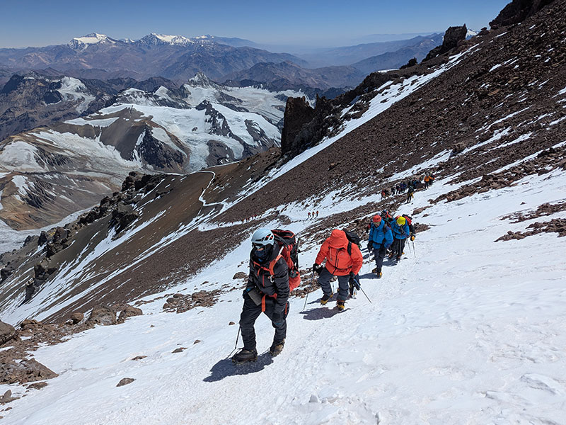 looking back at gran acarreo
