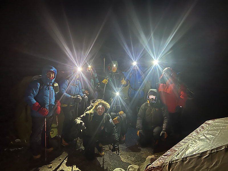summit day early morning