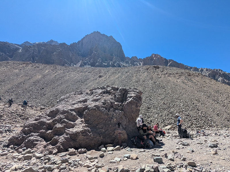 rest stop at piedra ibanez