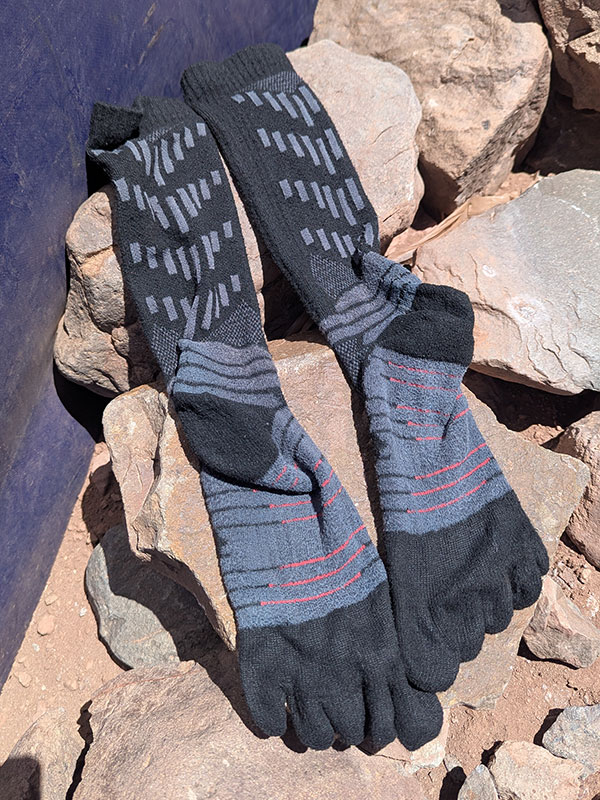 injinji socks washed