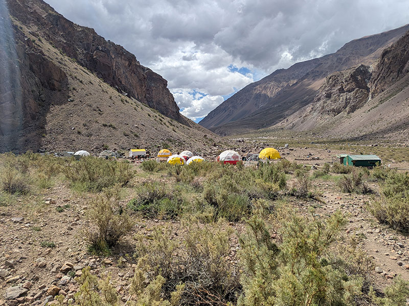 Pampa de Lenas, first lower camp