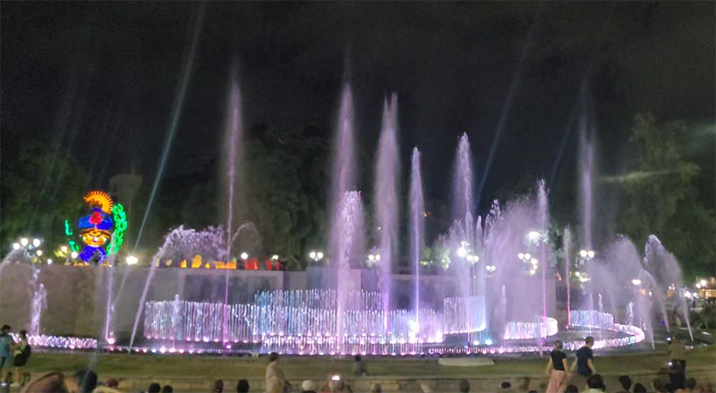 fountain at plaza independencia mendoza