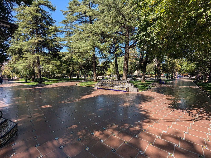plaza italia mendoza