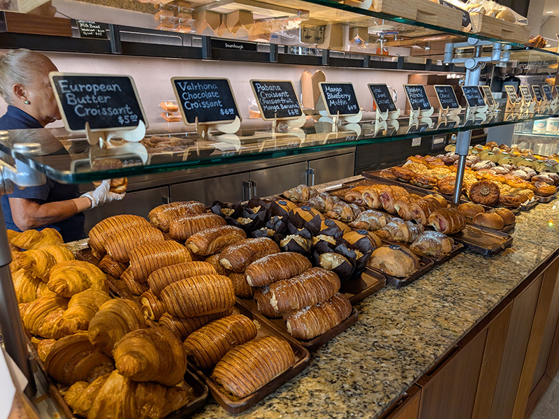 halekulani bakery